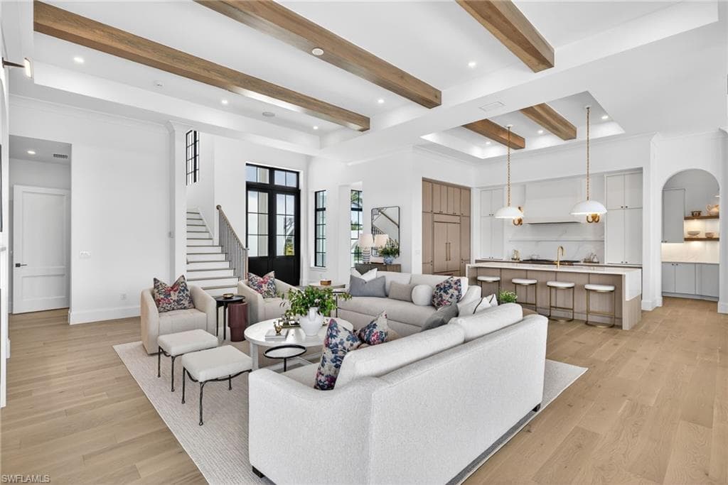720 Hull CT photo 6 of 50