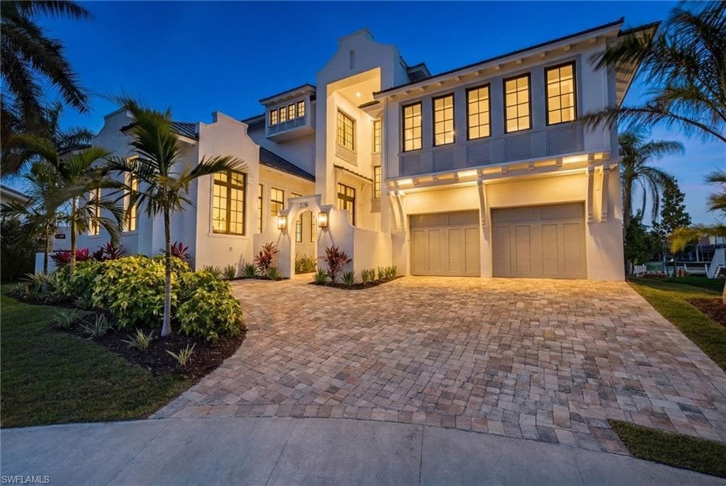 720 Hull CT photo 1 of 50
