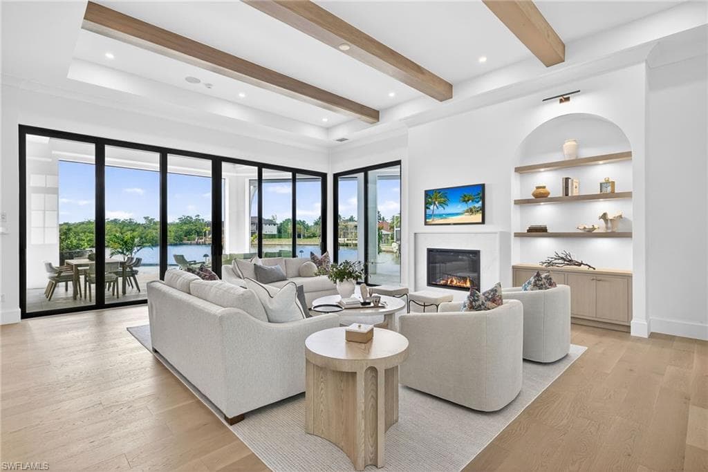 720 Hull CT photo 4 of 50