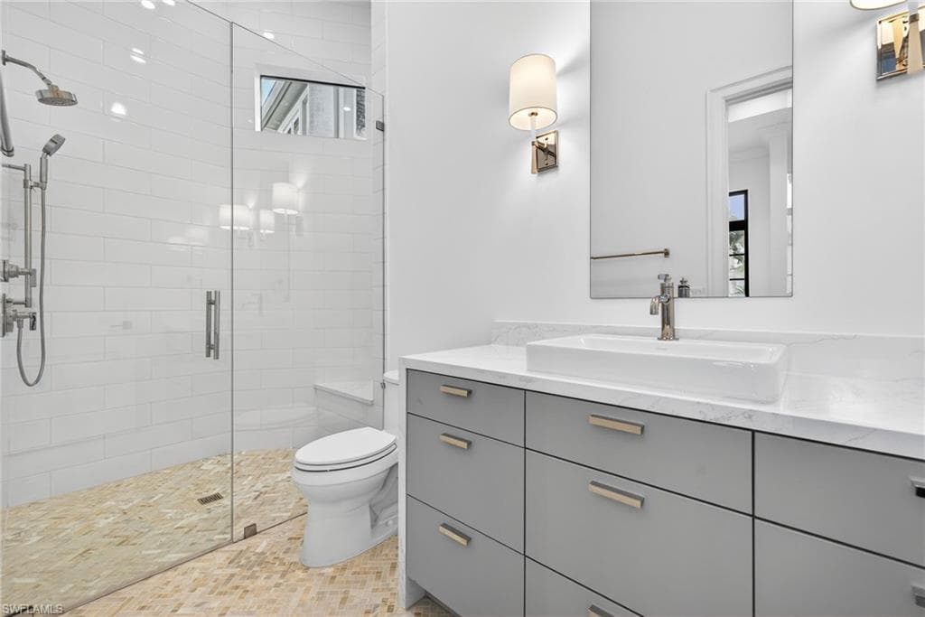 720 Hull CT photo 25 of 50