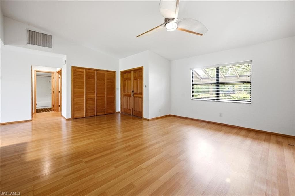 223 Charity CT L5 photo 20 of 39