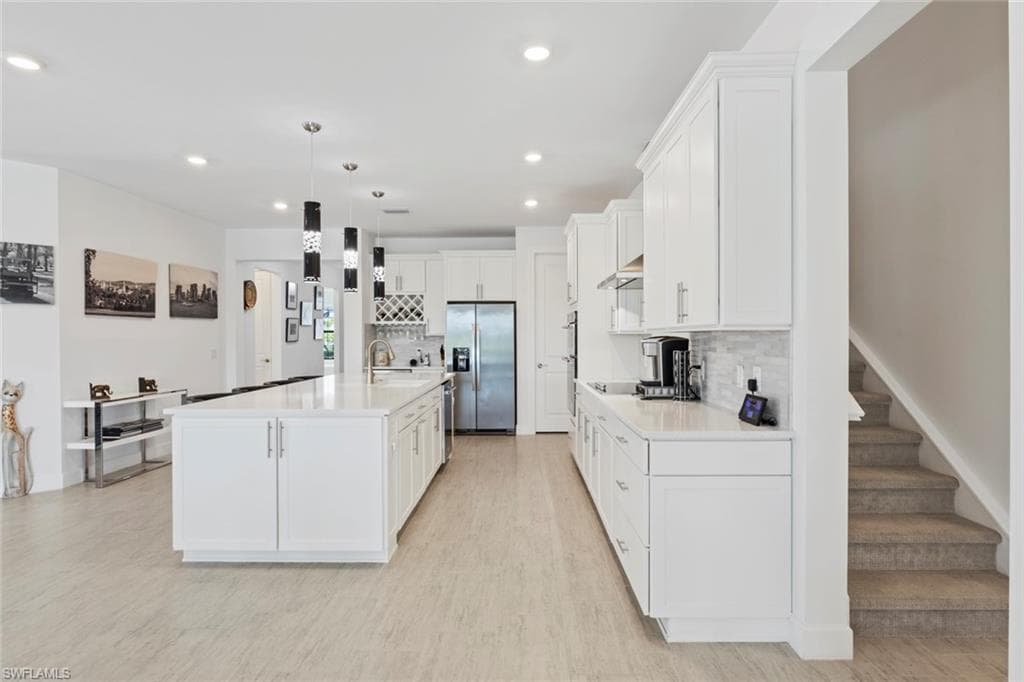 6190 Nobility WAY photo 6 of 46