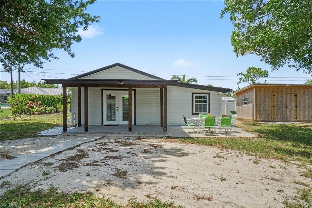 Guest House - ADU: Enjoy the inviting front porch, thoughtfully designed as the perfect spot to relax, unwind, and soak in the peaceful surroundings.