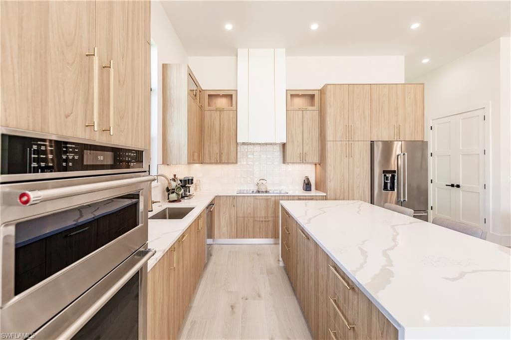 Gourmet kitchen