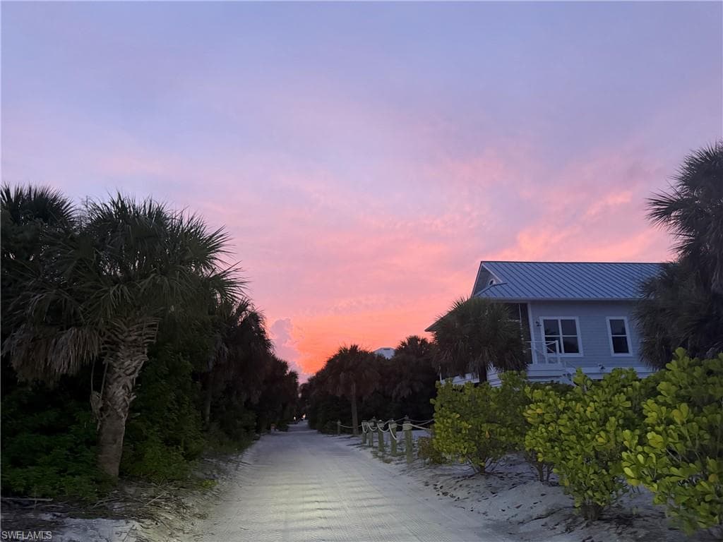 View down the street to the Beach/Ocean