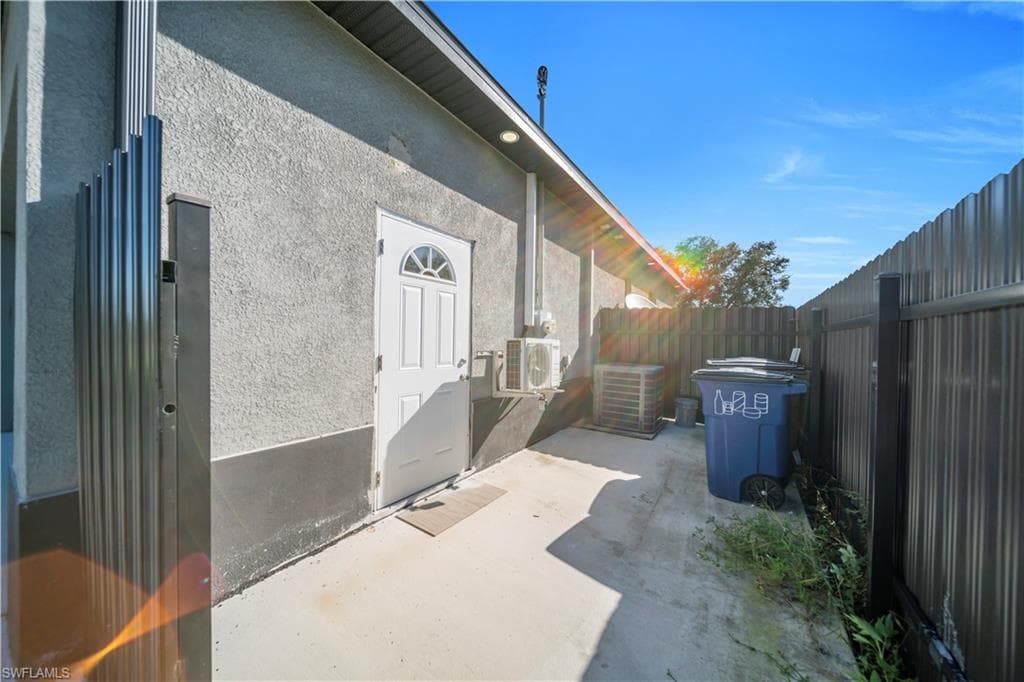 431 Pinafore AVE photo 19 of 26