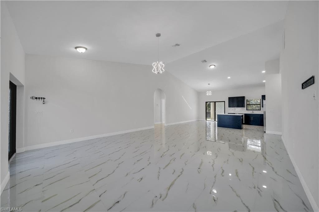431 Pinafore AVE photo 4 of 26
