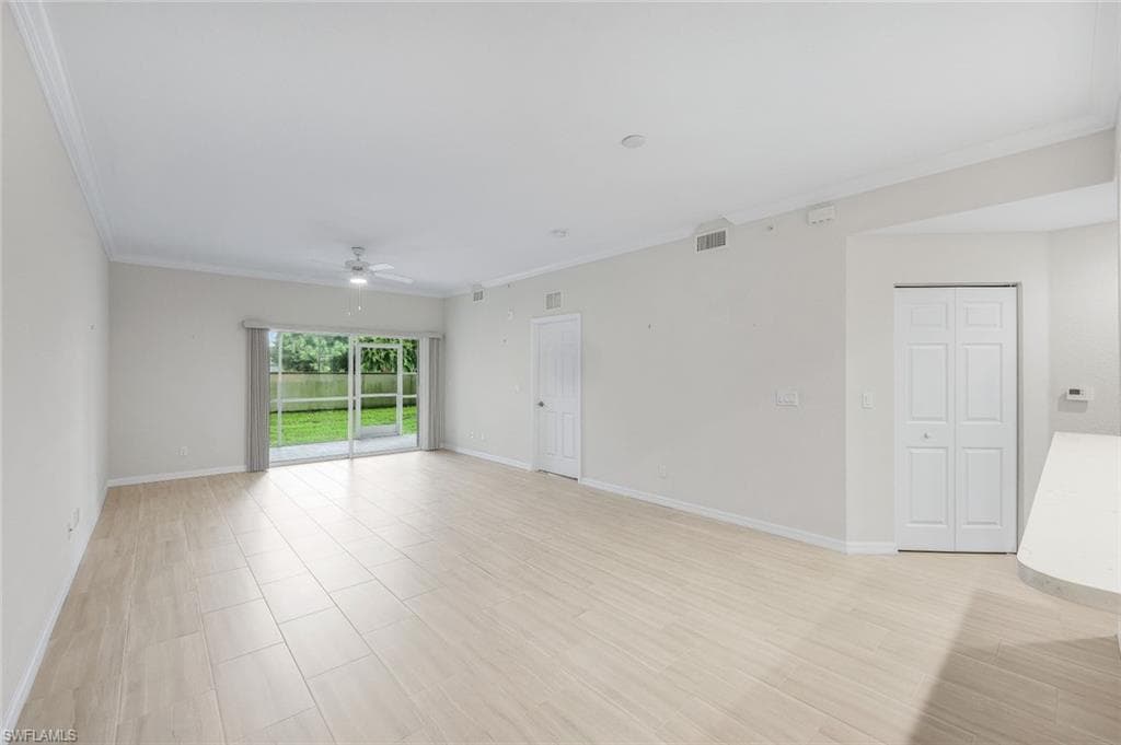 1137 Winding Pines CIR 106 photo 6 of 33