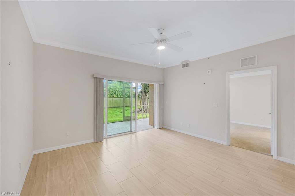 1137 Winding Pines CIR 106 photo 17 of 33