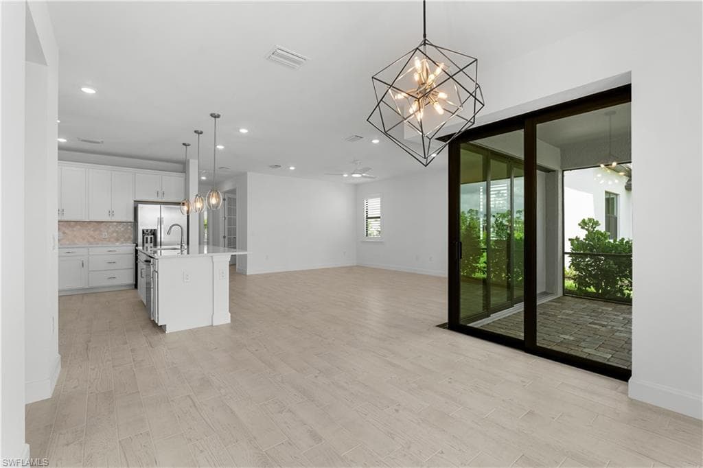 Zero pocket doors leading to lnai