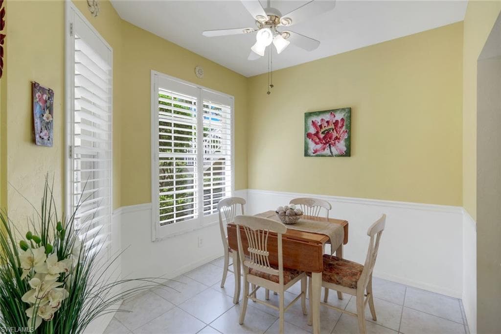 4110 Sawgrass Point DR 104 photo 13 of 33
