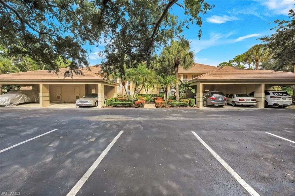 4110 Sawgrass Point DR 104 photo 26 of 33