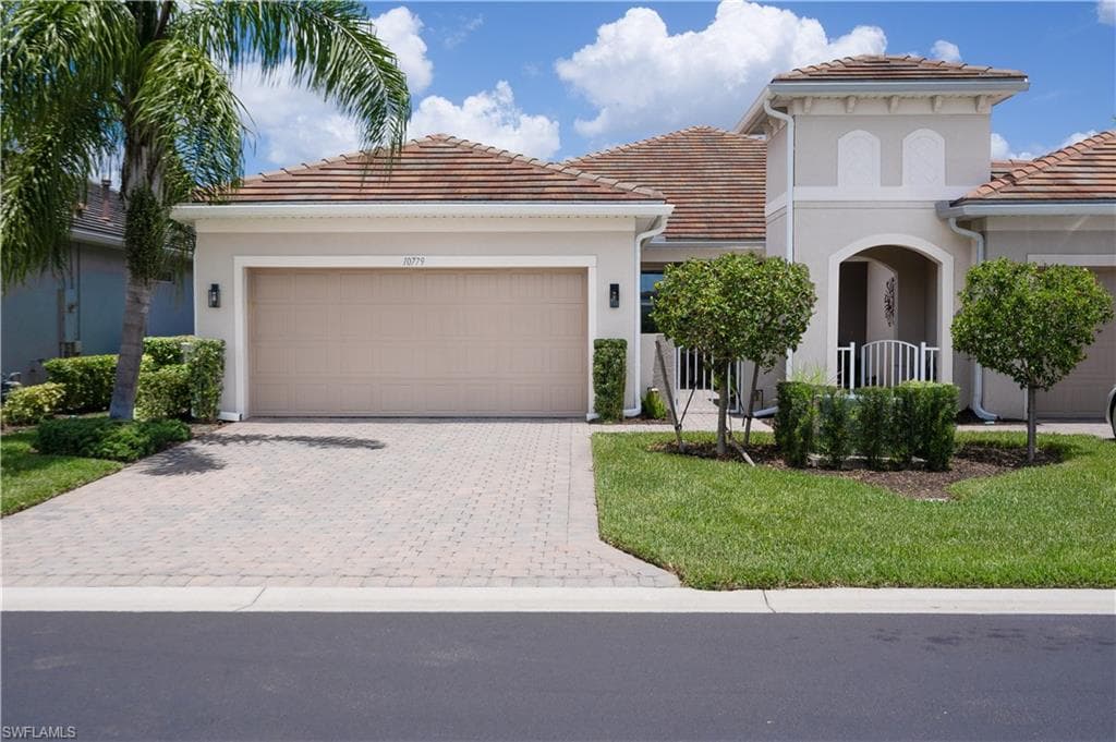 10779 Manatee Key LN photo 1 of 33