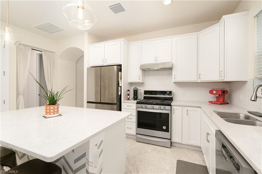 10779 Manatee Key LN photo 8 of 33
