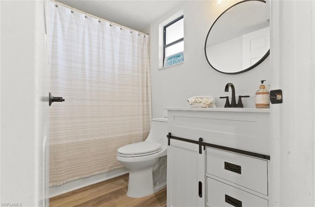 600 Neapolitan WAY 146 photo 12 of 16