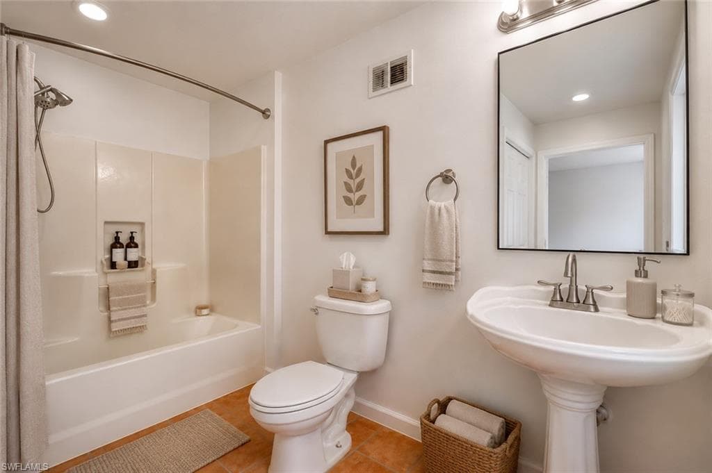 First floor Bathroom