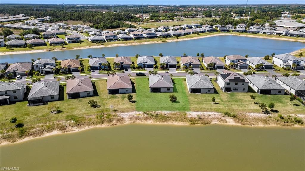 Bird's eye view featuring a residential view and a water view