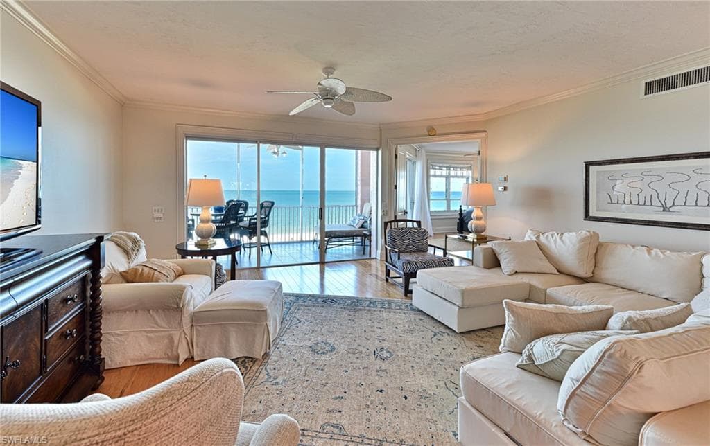 253 Barefoot Beach BLVD 304 photo 17 of 33