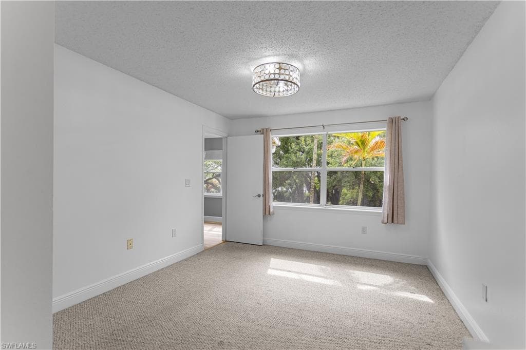 12561 Equestrian CIR 816 photo 17 of 29