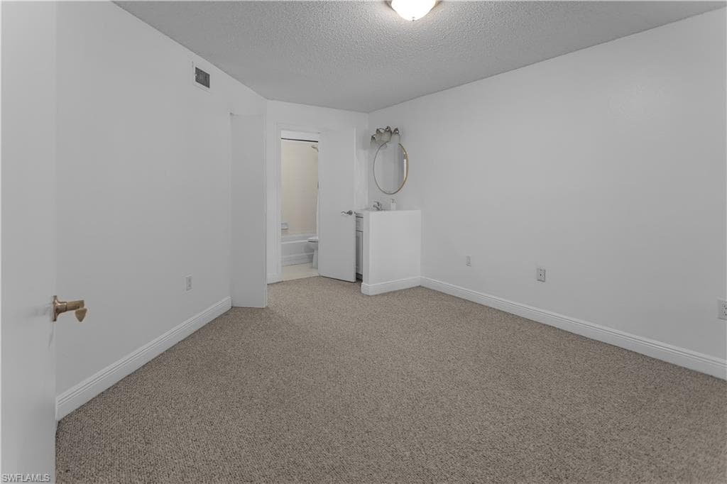 12561 Equestrian CIR 816 photo 5 of 29