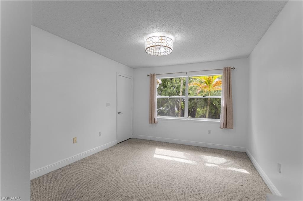 12561 Equestrian CIR 816 photo 18 of 29