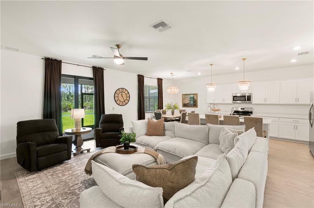 14331 Winding Cedar WAY photo 9 of 40