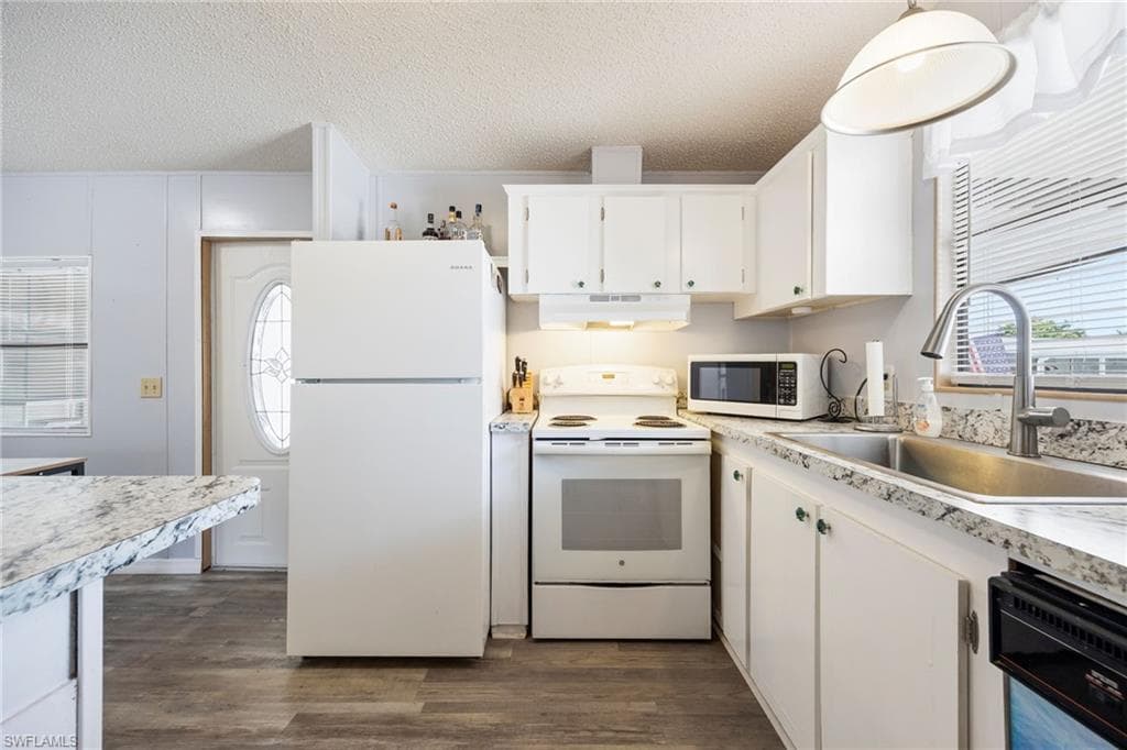 4931 Needle Fish LN photo 10 of 46