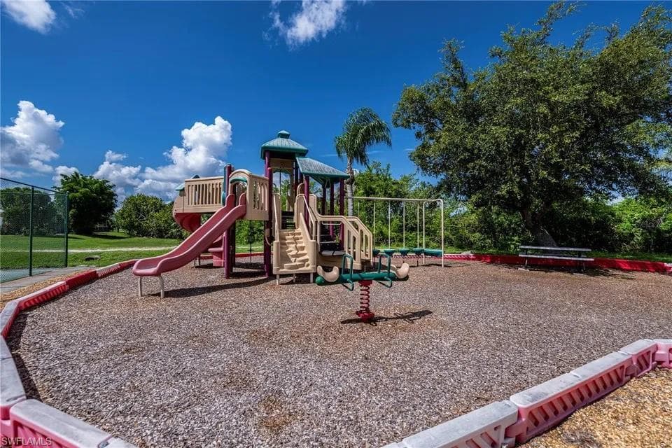4001 Lea Marie Island DR photo 38 of 42