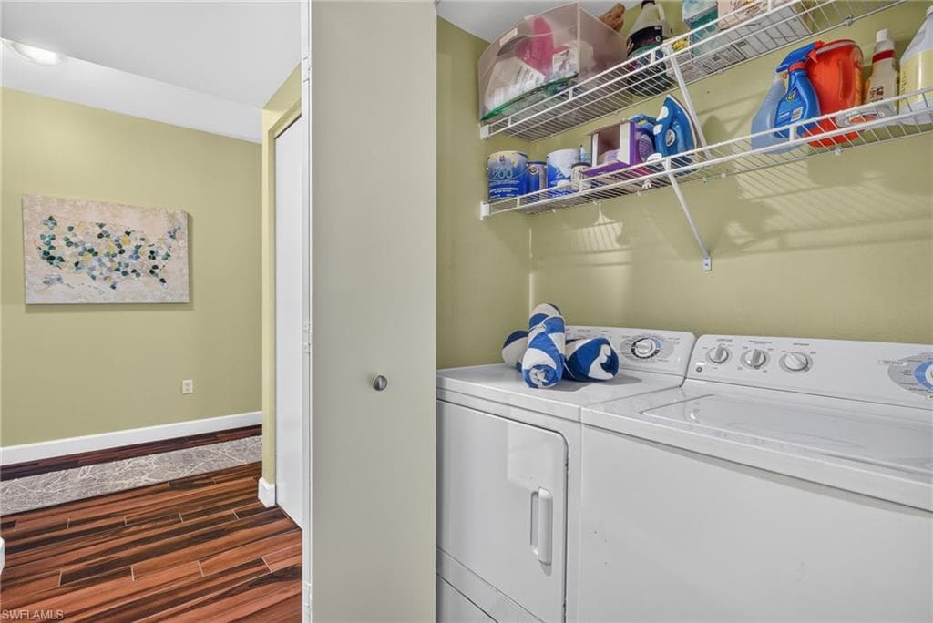 3000 Oasis Grand BLVD 505 photo 22 of 50
