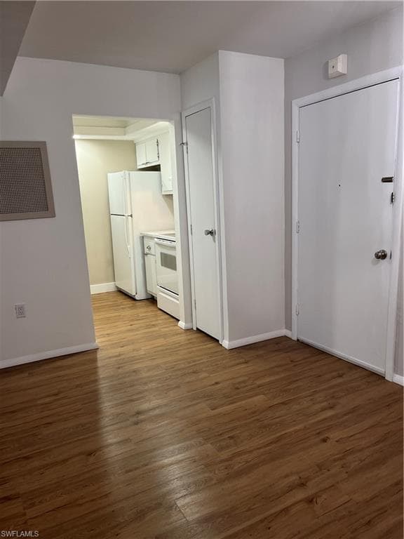 3704 Broadway 100 photo 10 of 14