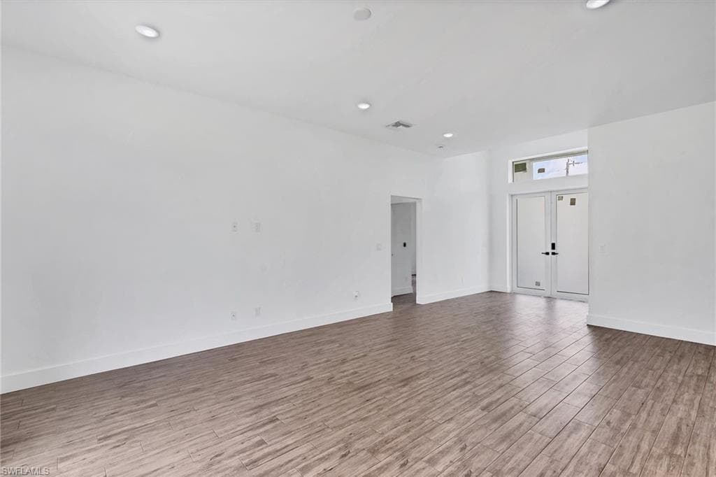 2503 Tena AVE N photo 9 of 28