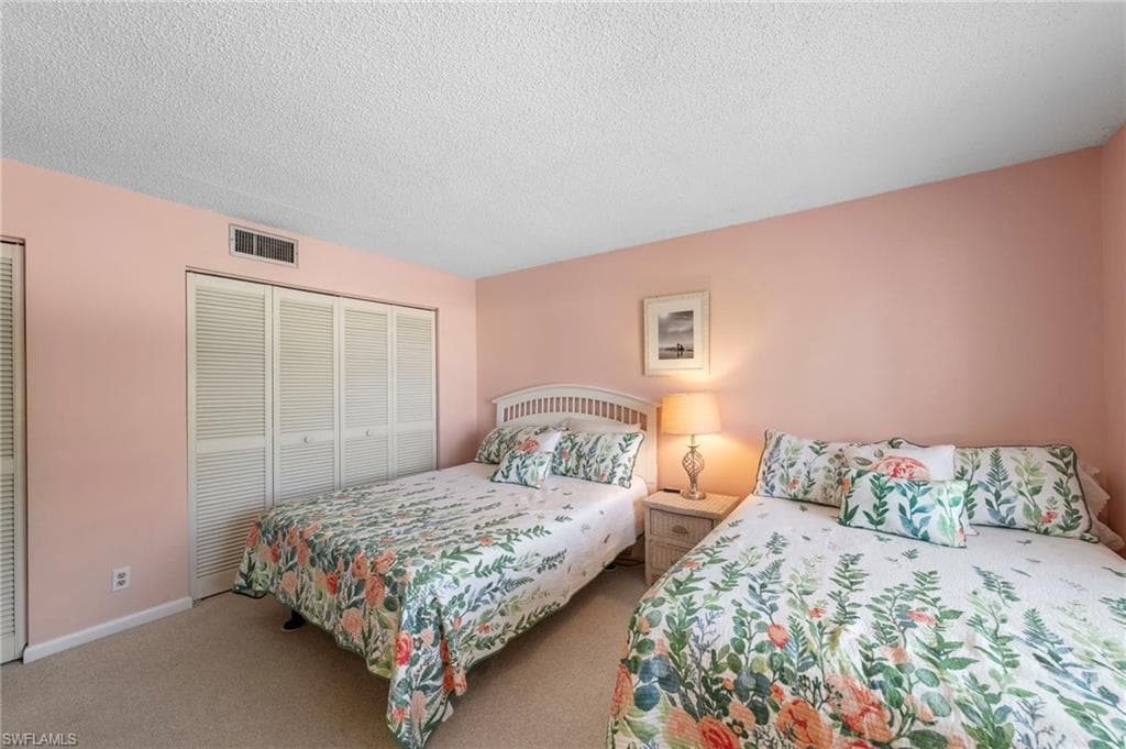 Guest bedroom