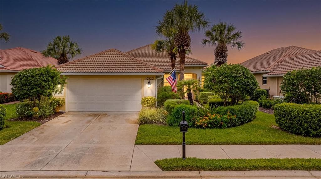 10523 Bella Vista DR photo 12 of 50