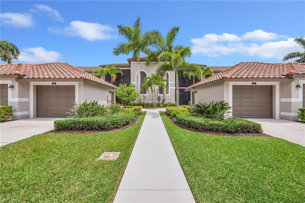 10074 Siesta Bay DR 9825 photo 1 of 27