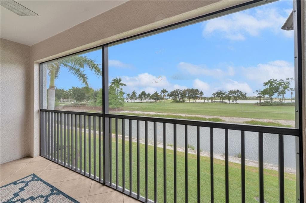 10074 Siesta Bay DR 9825 photo 18 of 27
