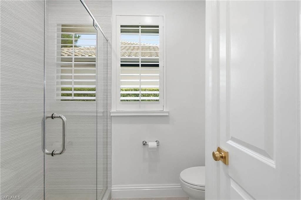 9833 Clear Lake CIR photo 24 of 47