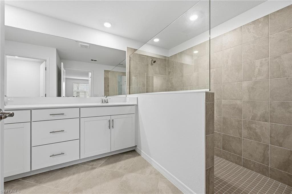 16357 Willowgreen RD 1412 photo 13 of 17