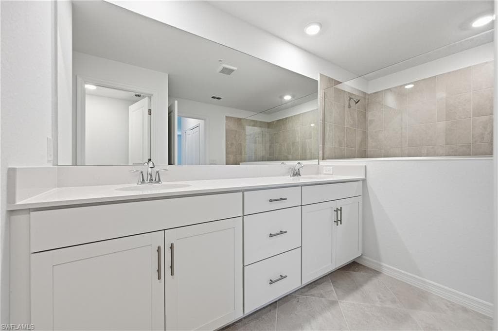 16357 Willowgreen RD 1412 photo 14 of 17