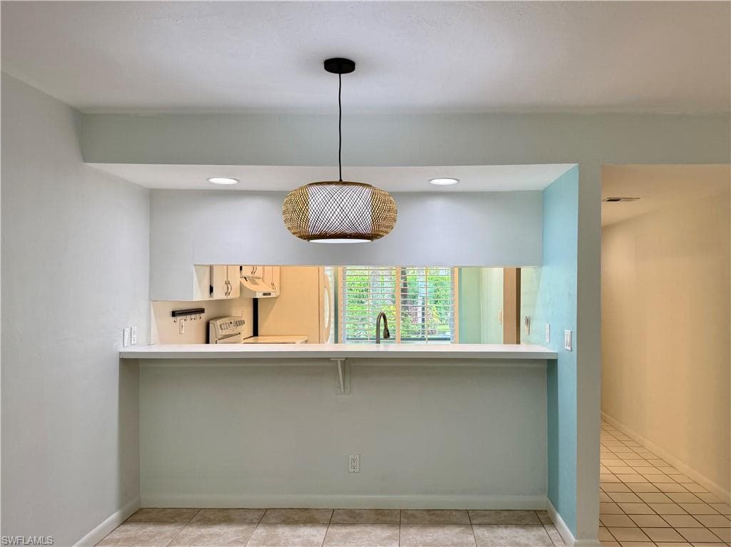 Snack bar seating