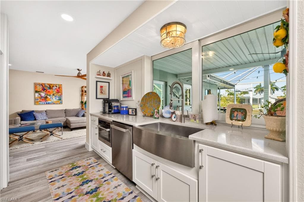 321 Capri Isles CT photo 14 of 49