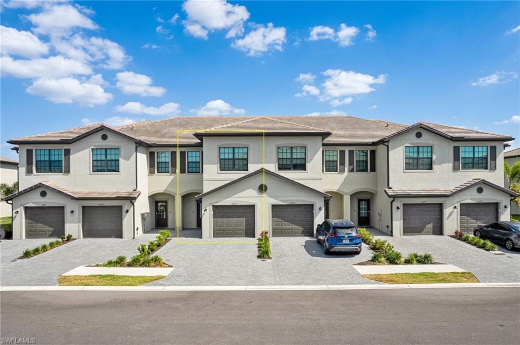 Ideally situated near Daniels Parkway and Route 82, you're just minutes from RSW Airport, JetBlue Park, shopping, dining, beaches, and entertainment