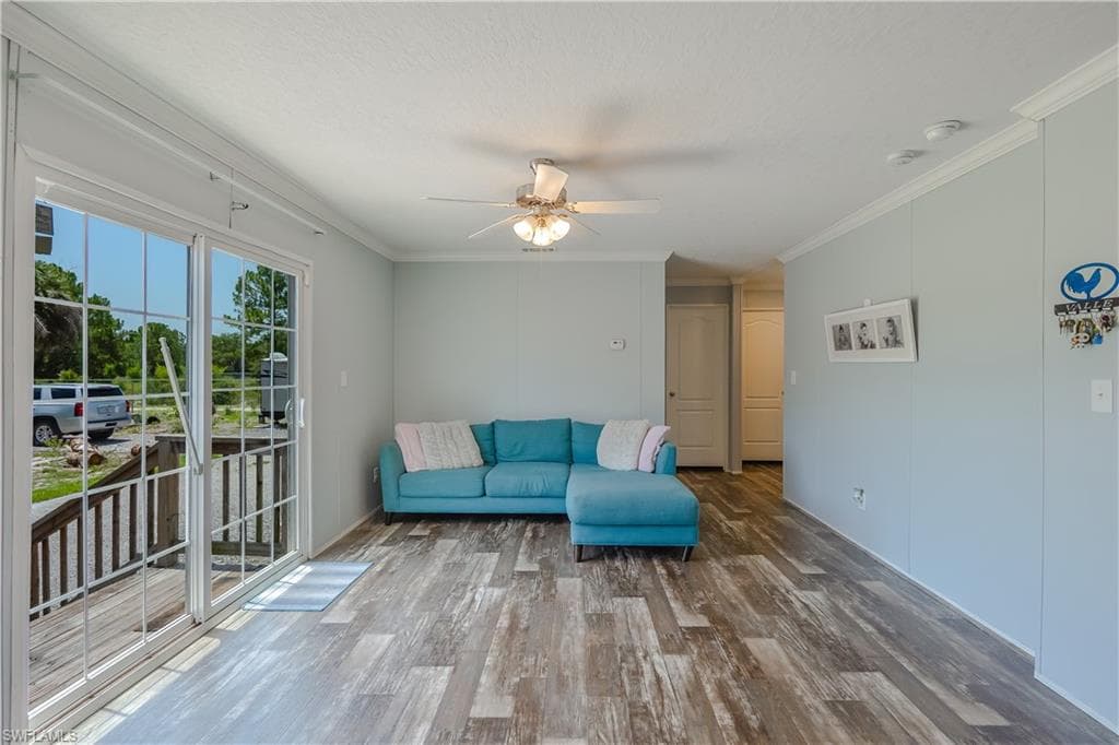 585 Lindero ST photo 14 of 40