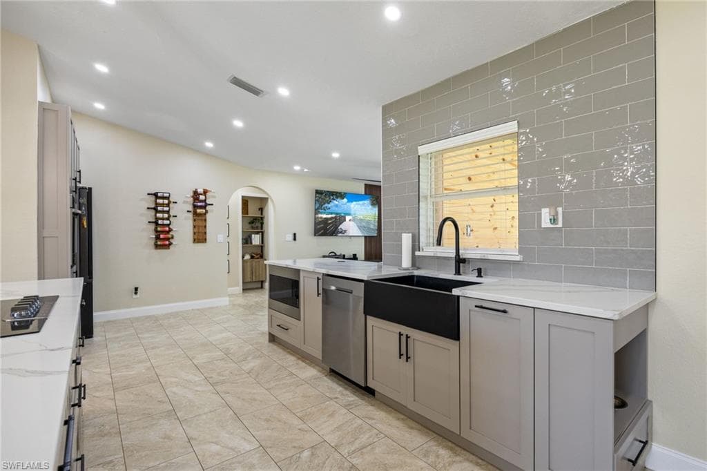 131 Ocean Park DR photo 8 of 50