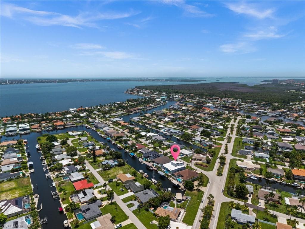 5305 Bayshore AVE photo 45 of 46