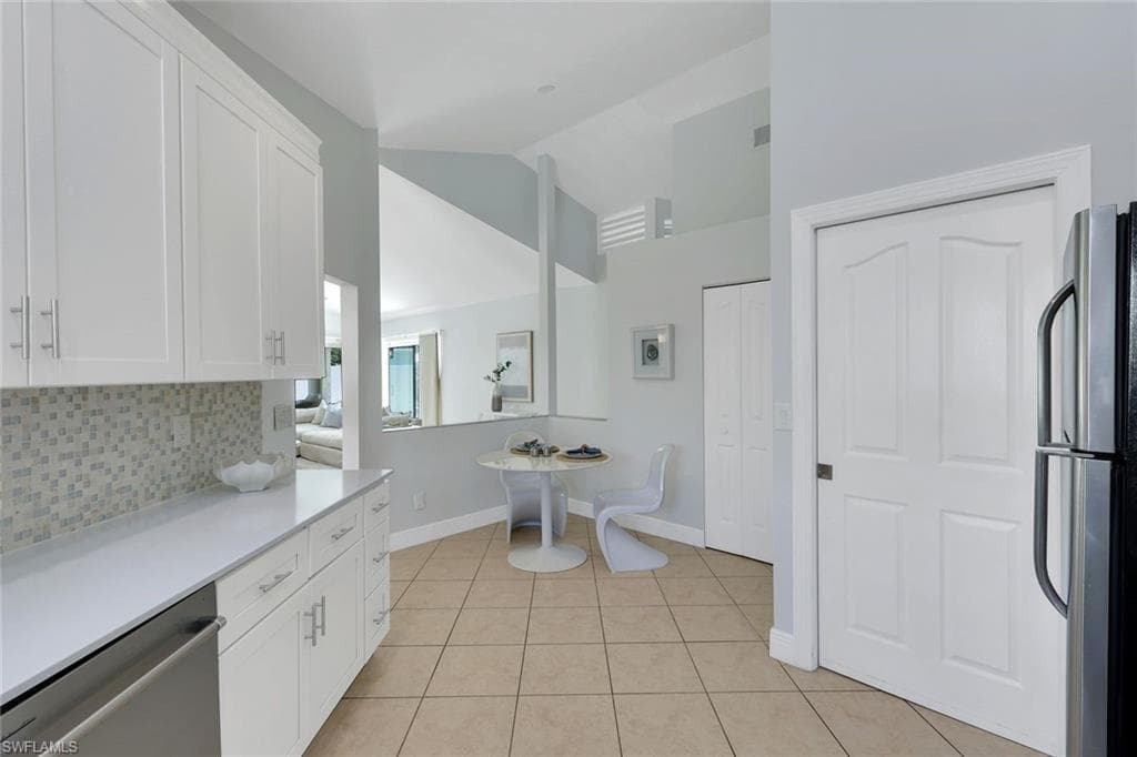 Eat in kitchen nook