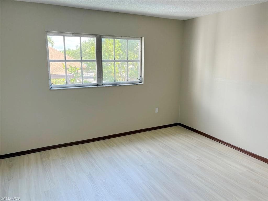 3704 Broadway 214 photo 14 of 31