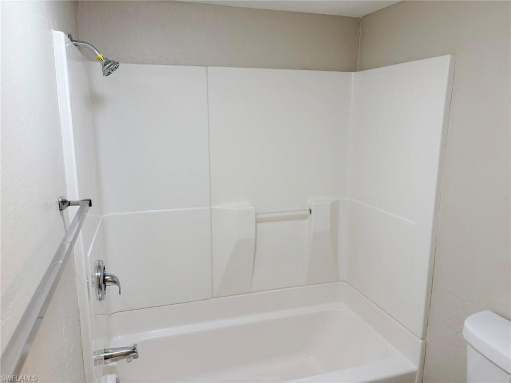 3704 Broadway 214 photo 21 of 31
