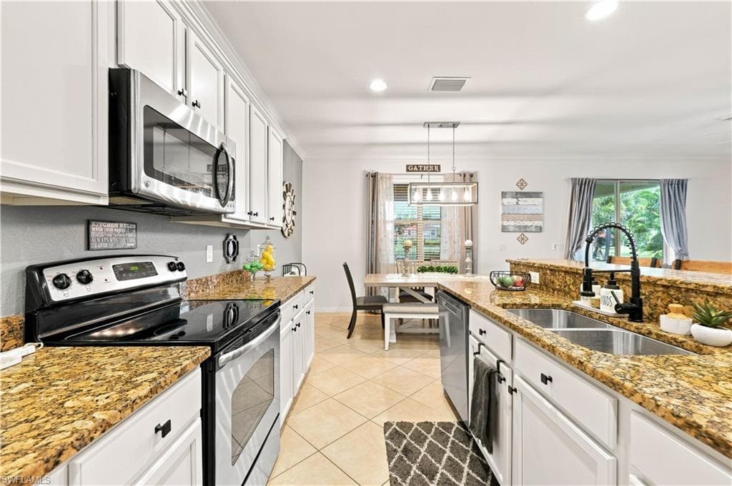 14658 Fern Lake CT photo 7 of 49