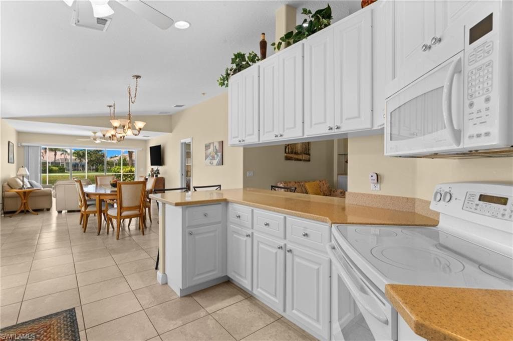 7620 Rozzini LN photo 17 of 33