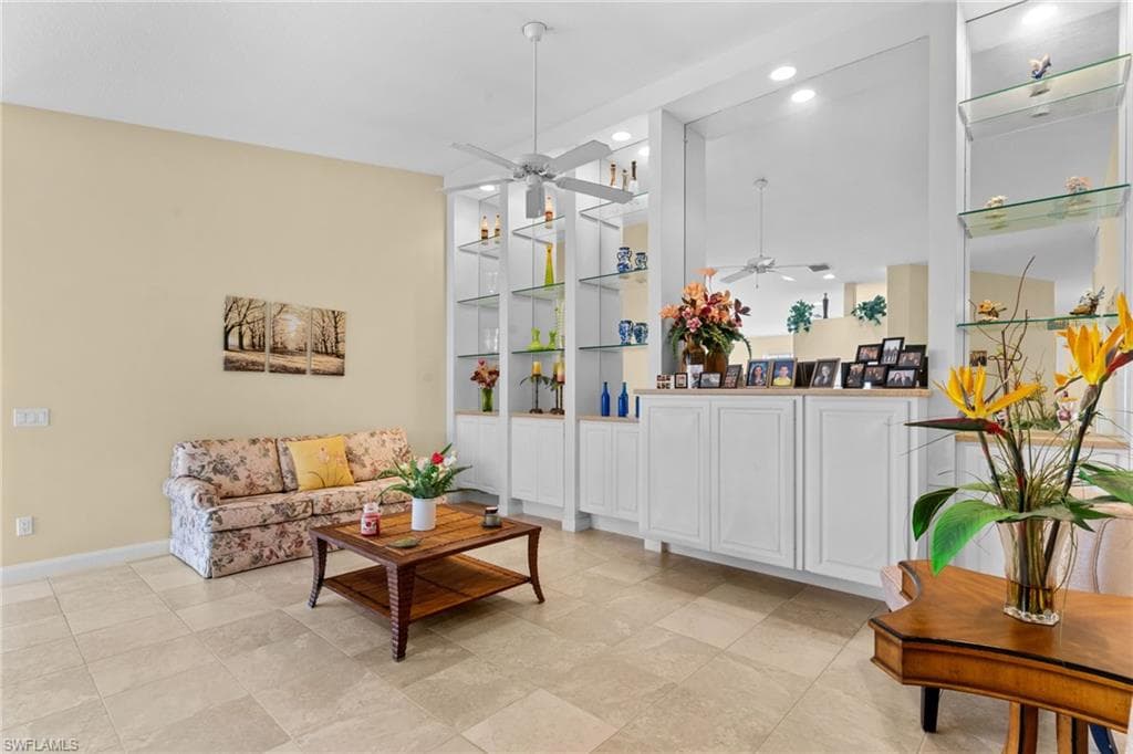 7620 Rozzini LN photo 7 of 33